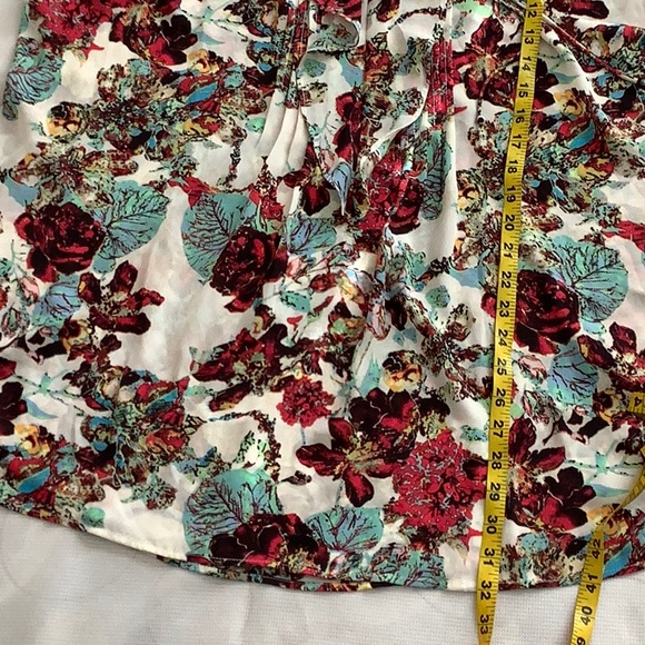 BLACK RAINN FLORAL PRINT BLOUSE - Picture 5 of 10